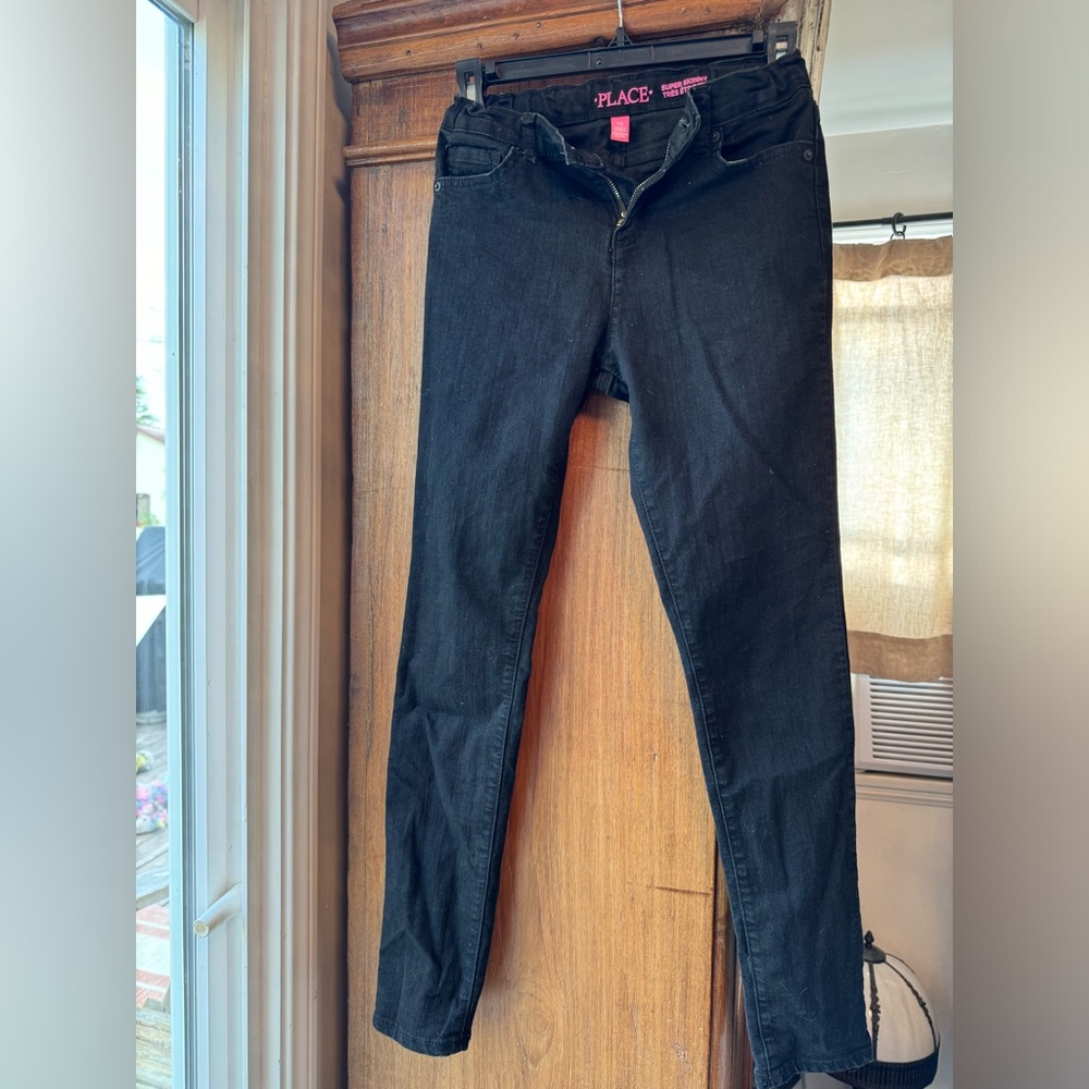 Childrensplace girls super skinny black jeans. Size 14. Only worn a couple times